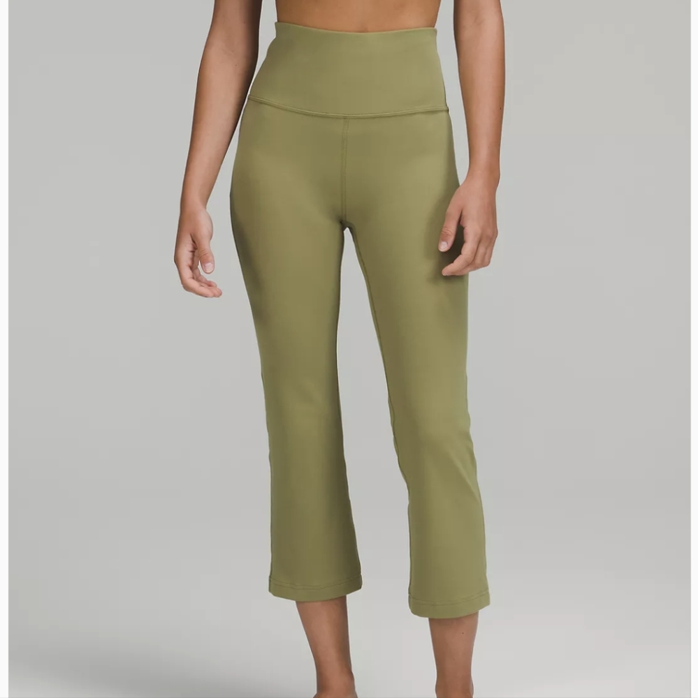 Lululemon Groove SHR Crop 23" NWT Bronze Green